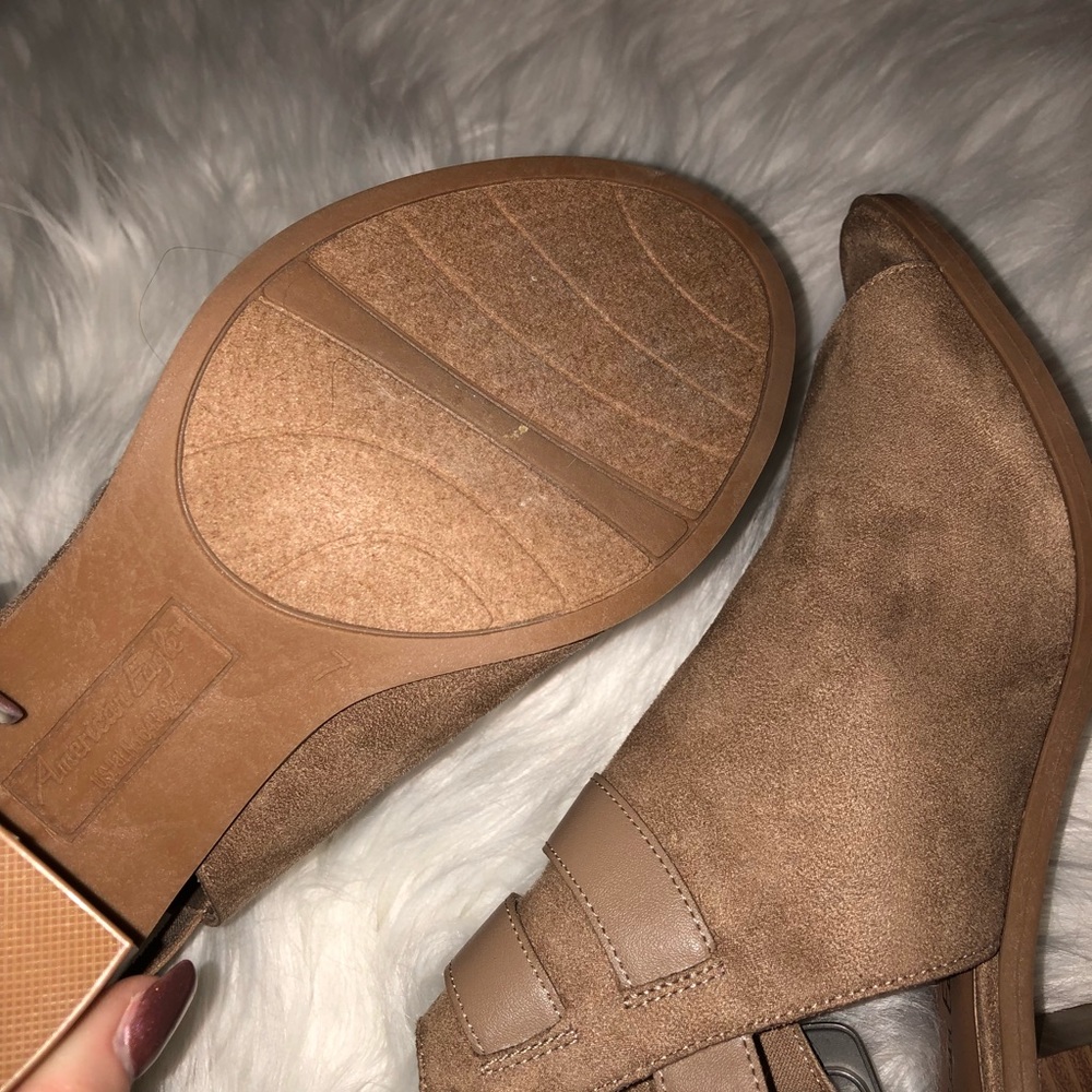 Heels - Picture 4 of 4